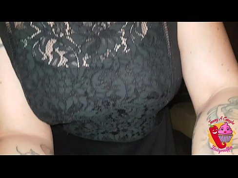 ❤️ Slutty stepsister li dà un pompino è spagnolu ❤️❌ Video porno à noi